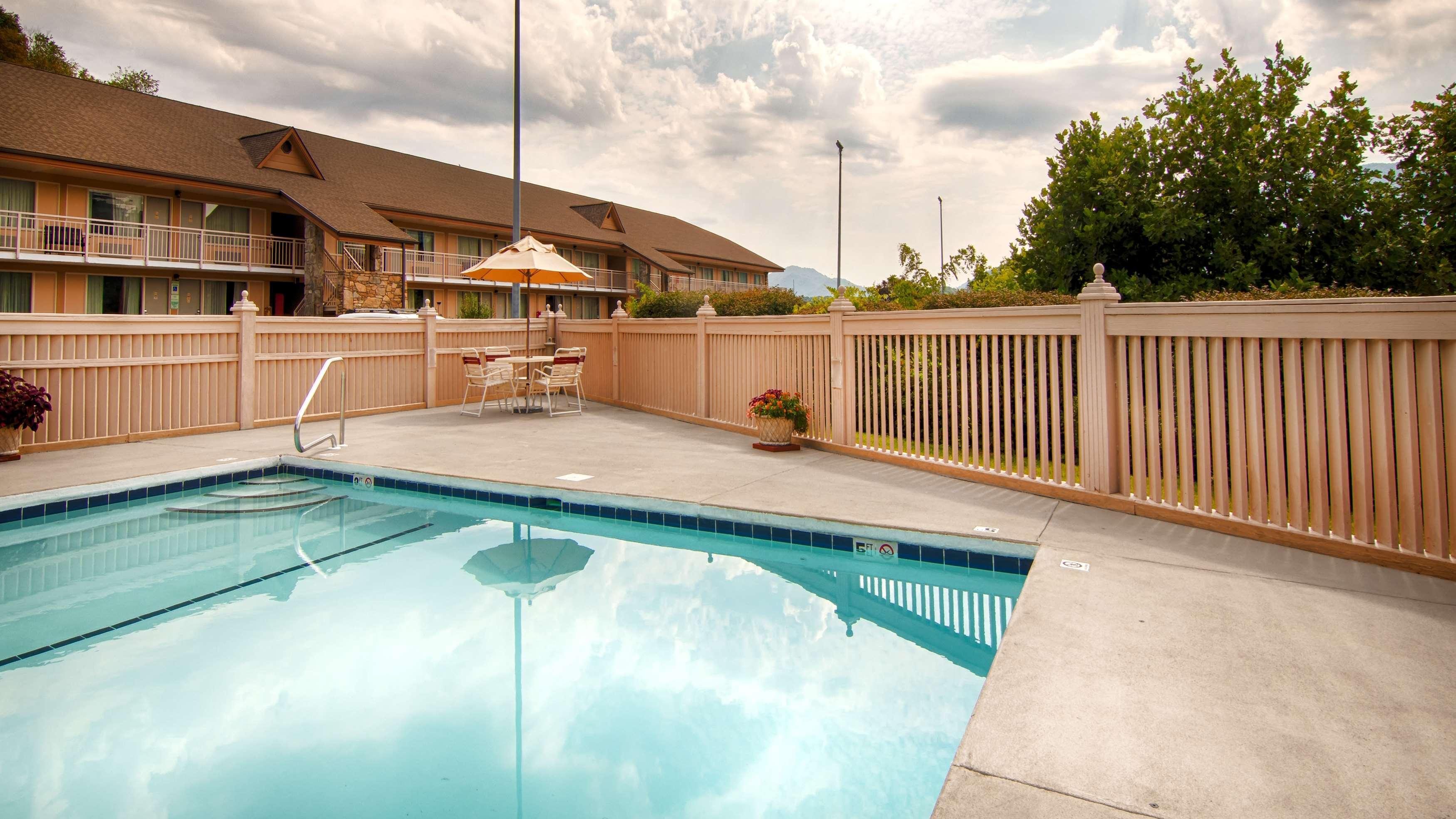 Best Western Smoky Mountain Inn Waynesville Exterior foto